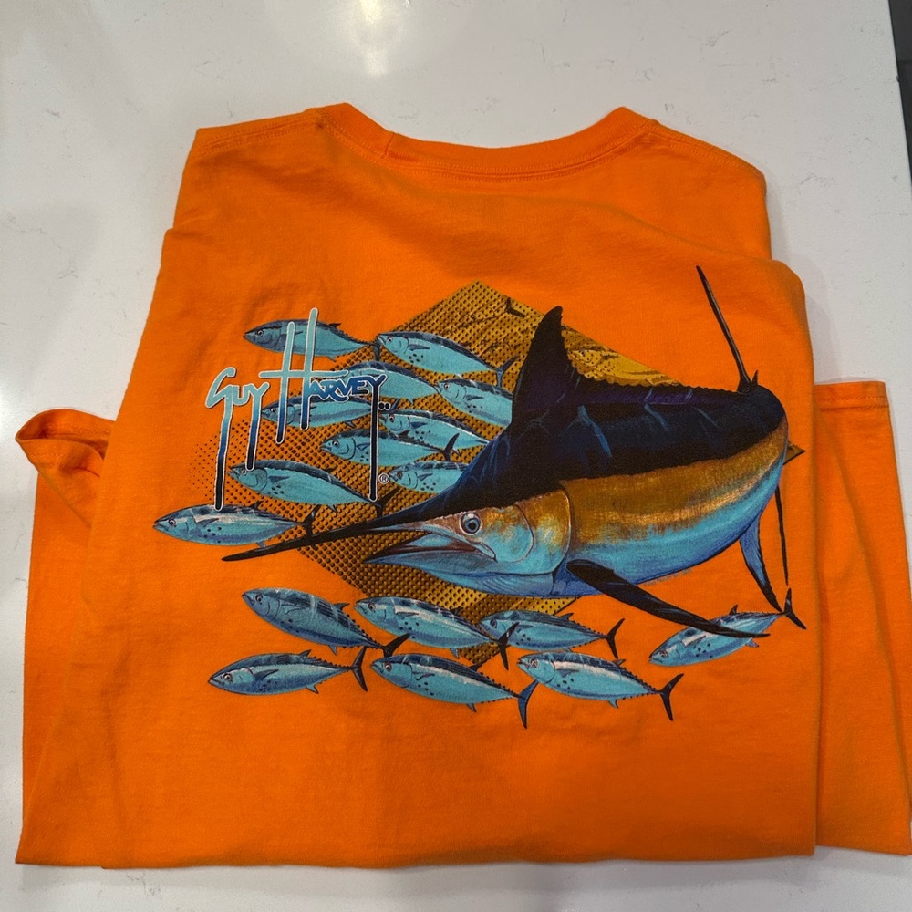 Guy Harvey men’s marlin screen print T orange, size M.
